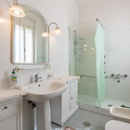 Casa Elena In Apartment Florence