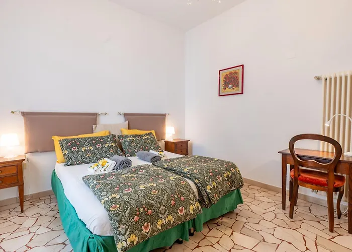 Casa Elena In